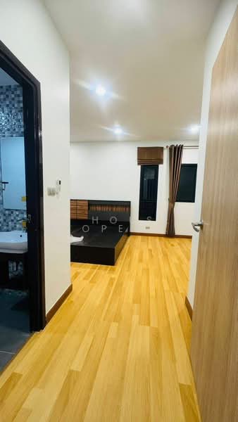 หมู่บ้านมณีรินทร์วิลเลจ แหลมฉบัง : Maneerin Village Laemchabang, Chon Buri (Pattaya), Bang Lamung, Bang Lamung (Pattaya), Chon Buri (Pattaya), 4 Bedrooms, 147 sqm, Townhouse For Sale, by A House Property Co.,Ltd., 500154440 - DDproperty.com