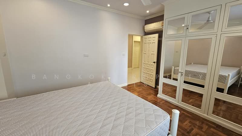Premier Condominium, Bangkok, Sukhumvit 24 Alley, Khong Tan, Khlong Toei, Bangkok, 3 Bedrooms, 228 sqm, Condo For Rent, by BANGKOK PROPERTY AGENTS, 500154442 - DDproperty.com