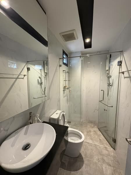 2-story Townhouse Soi Phraya Singhaseni, Hua Lamphong, Bangkok, พระราม 4, Rong Muang, Pathum Wan, Bangkok, 3 Bedrooms, 220 sqm, Townhouse For Rent, by NR AGENT, 500154455 - DDproperty.com