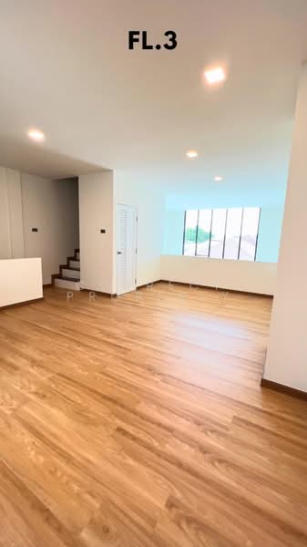 ให้เช่าโฮมออฟฟิศใหม่ ทำเลเลียบทางด่วนเอกมัย รามอินทรา, Bangkok, Lat Phrao, Lat Phrao, Bangkok, 2 Bedrooms, 225 sqm, Townhouse For Rent, by Correct Property, 500154460 - DDproperty.com