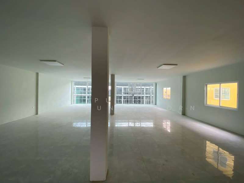 3-Storey Building for Rent – Kanchanaphisek Road, Bangkok, Bang Ra Mat, Taling Chan, Bangkok, , 450 sqm, Shophouse For Rent, by Pudis Chitrungsakorn, 500154469 - DDproperty.com