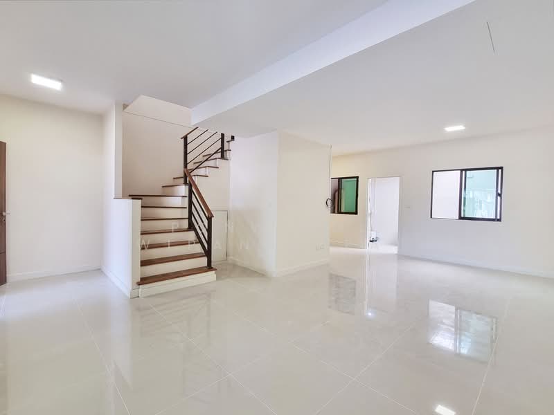 Pruksa Ville 57 Pattanakarn : พฤกษาวิลล์ 57 พัฒนาการ, กรุงเทพ, ซอยพัฒนาการ 38, สวนหลวง, สวนหลวง, กรุงเทพ, 120 ตร.ม., ทาวน์เฮ้าส์ ขาย, โดย Ponwimol Wipanarapai, 500154496 - DDproperty.com