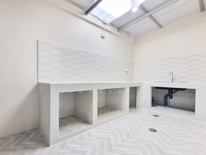 Pruksa Ville 57 Pattanakarn, Bangkok, Soi Pattanakarn 38, Suan Luang, Suan Luang, Bangkok, 3 Bedrooms, 120 sqm, Townhouse For Sale, by Ponwimol Wipanarapai, 500154496 - DDproperty.com