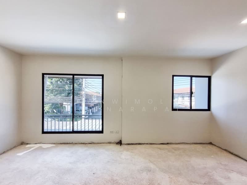 Pruksa Ville 57 Pattanakarn, Bangkok, Soi Pattanakarn 38, Suan Luang, Suan Luang, Bangkok, 3 Bedrooms, 120 sqm, Townhouse For Sale, by Ponwimol Wipanarapai, 500154496 - DDproperty.com