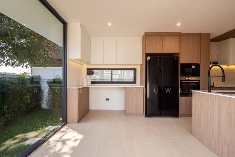 Urgent sale! Detached pool villa, corner lot, Ratsada, Phuket. Land area 89.2 sq.wa (350 sq.m),, Phuket, Ratsada, Muang Phuket, Phuket, 3 Bedrooms, 350 sqm, Single Detached House For Sale, by Rachen Nopsuwan, 500154511 - DDproperty.com