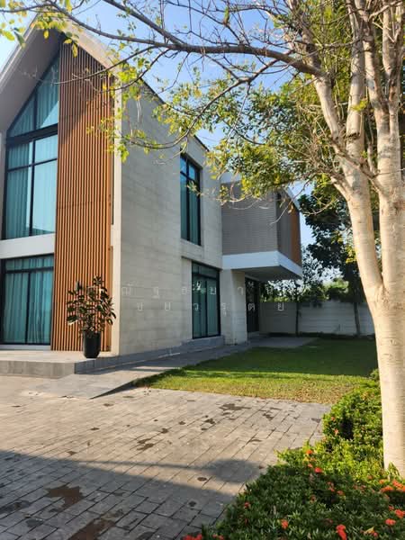 บ้านเดี่ยว 2 ชั้น สร้างใหม่มีสระว่ายน้ำ ติดซอยรามอินทรา 117, Bangkok, รามอินทรา, Min Buri, Min Buri, Bangkok, 3 Bedrooms, 1,000 sqm, Single Detached House For Sale, by ณัฐธยาน์ ไชยวรุตย์, 500154516 - DDproperty.com