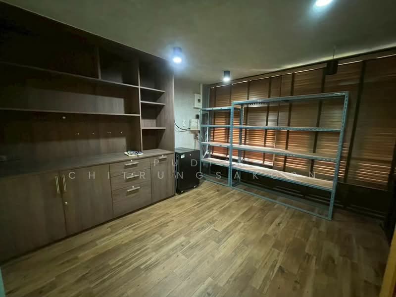 5-Storey Commercial Building for Rent – Ratchathewi, Bangkok, Thanon Phaya Thai, Ratchathewi, Bangkok, , 280 sqm, Shophouse For Rent, by Pudis Chitrungsakorn, 500154532 - DDproperty.com