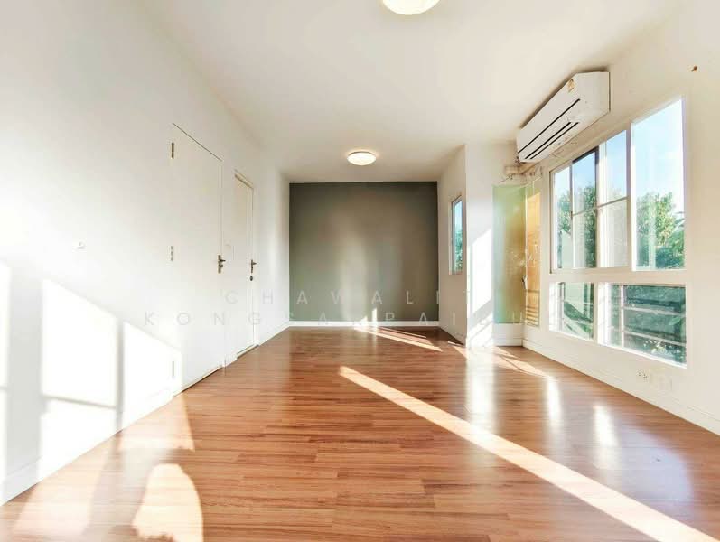 Pruklada 3 Rangsit - Klong 4, Pathum Thani, Lat Sawai, Lam Luk Ka, Pathum Thani, 3 Bedrooms, 200 sqm, Single Detached House For Sale, by CHAWALIT KONGSAKPAIBUL, 500154536 - DDproperty.com