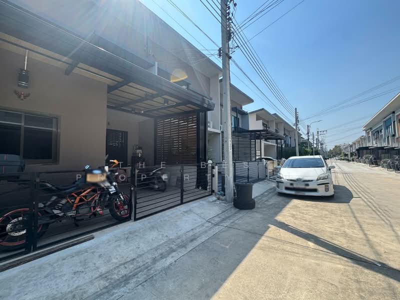 Mettown Bangna : ทาวน์โฮม เมททาวน์ บางนา, สมุทรปราการ, 83 หมู่ 9, ต.บางบ่อ, บางบ่อ, บางบ่อ, สมุทรปราการ, 100 ตร.ม., ทาวน์เฮ้าส์ ขาย, โดย The Best Property นก, 500154537 - DDproperty.com