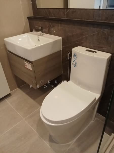 The Tree Pattanakarn-Ekkamai, Bangkok, 89 Phatthanakan Road, Suan Luang, Suan Luang, Bangkok, 1 Bedroom, 30 sqm, Condo For Rent, by Correct Property, 500154563 - DDproperty.com