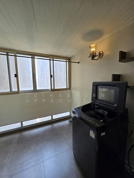 Tai Ping Towers, Bangkok, 582 Soi Sukhumvit 63, Khlong Tan Nua, Watthana, Bangkok, 2 Bedrooms, 130 sqm, Condo For Rent, by Juthabhorn Uppachit (Amy), 500154581 - DDproperty.com