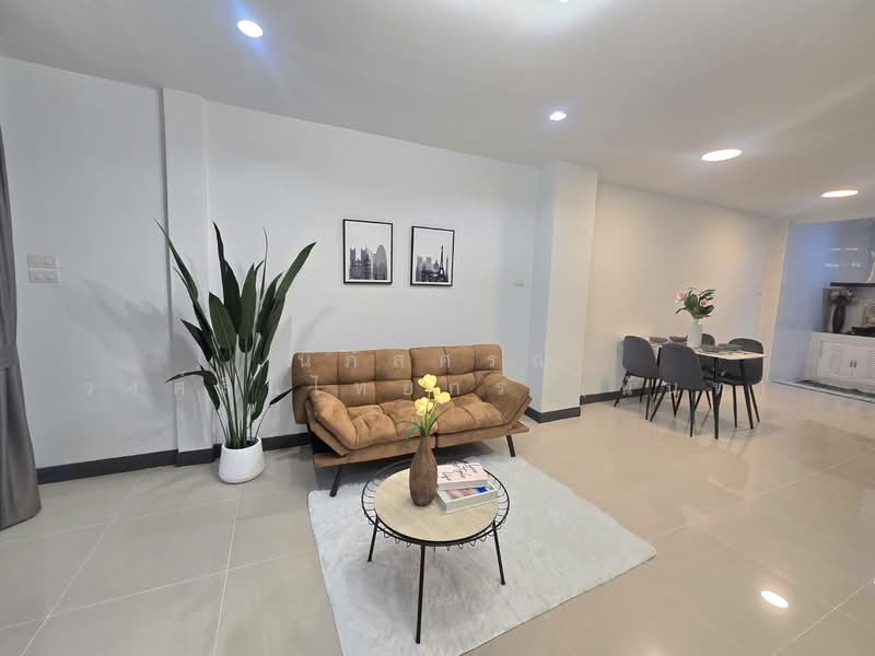 Moobaan K.C. Ramintra 7, Bangkok, Sam Wa Tawan Tok, Khlong Sam Wa, Bangkok, 3 Bedrooms, 96 sqm, Townhouse For Sale, by นภัสศรณ์ วงศ์สินไทยกร (นันท์), 500154607 - DDproperty.com