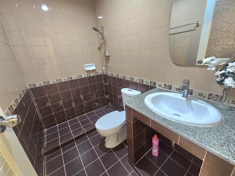 Moobaan K.C. Ramintra 7 : หมู่บ้านเค.ซี. รามอินทรา 7, กรุงเทพ, สามวาตะวันตก, คลองสามวา, กรุงเทพ, 96 ตร.ม., ทาวน์เฮ้าส์ ขาย, โดย นภัสศรณ์ วงศ์สินไทยกร (นันท์), 500154607 - DDproperty.com