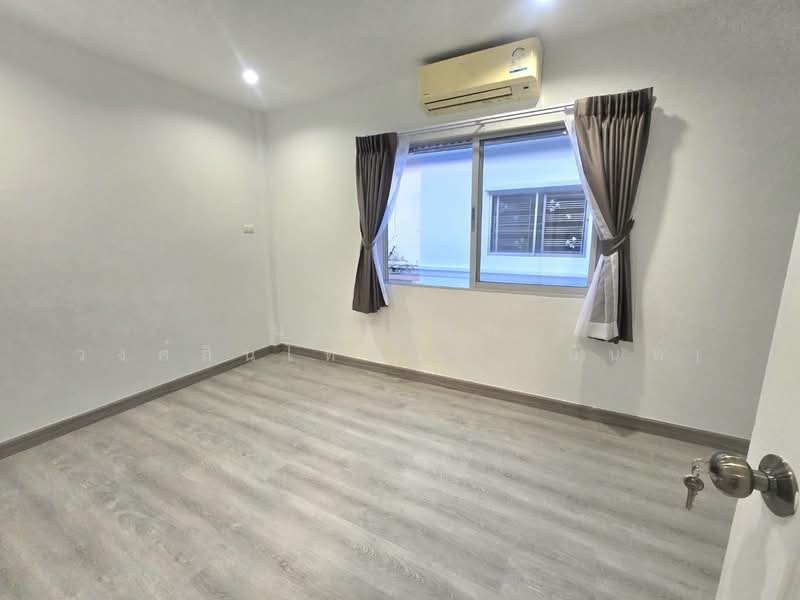 Moobaan K.C. Ramintra 7, Bangkok, Sam Wa Tawan Tok, Khlong Sam Wa, Bangkok, 3 Bedrooms, 96 sqm, Townhouse For Sale, by นภัสศรณ์ วงศ์สินไทยกร (นันท์), 500154607 - DDproperty.com