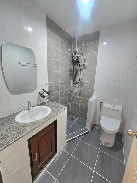 Moobaan K.C. Ramintra 7, Bangkok, Sam Wa Tawan Tok, Khlong Sam Wa, Bangkok, 3 Bedrooms, 96 sqm, Townhouse For Sale, by นภัสศรณ์ วงศ์สินไทยกร (นันท์), 500154607 - DDproperty.com