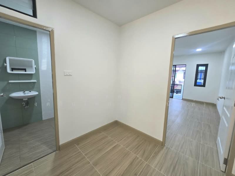 Moobaan K.C. Ramintra 7, Bangkok, Sam Wa Tawan Tok, Khlong Sam Wa, Bangkok, 2 Bedrooms, 80 sqm, Townhouse For Sale, by นภัสศรณ์ วงศ์สินไทยกร (นันท์), 500154610 - DDproperty.com