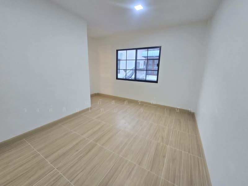 Moobaan K.C. Ramintra 7 : หมู่บ้านเค.ซี. รามอินทรา 7, กรุงเทพ, สามวาตะวันตก, คลองสามวา, กรุงเทพ, 80 ตร.ม., ทาวน์เฮ้าส์ ขาย, โดย นภัสศรณ์ วงศ์สินไทยกร (นันท์), 500154610 - DDproperty.com