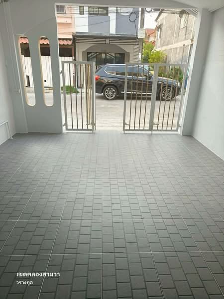 Worarakun House, along Khlong Song, Bangkok, Bang Chun, Khlong Sam Wa, Bangkok, 2 Bedrooms, 80 sqm, Townhouse For Sale, by นภัสศรณ์ วงศ์สินไทยกร (นันท์), 500154615 - DDproperty.com