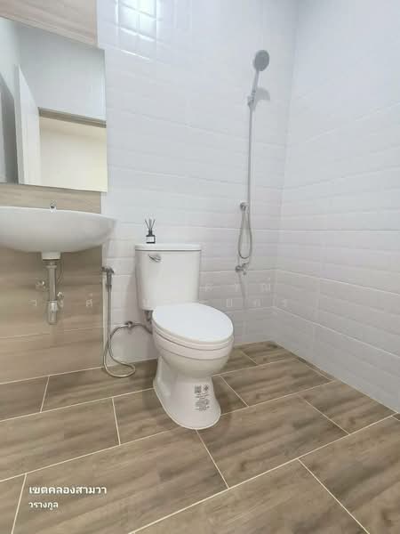 Worarakun House, along Khlong Song, Bangkok, Bang Chun, Khlong Sam Wa, Bangkok, 2 Bedrooms, 80 sqm, Townhouse For Sale, by นภัสศรณ์ วงศ์สินไทยกร (นันท์), 500154615 - DDproperty.com