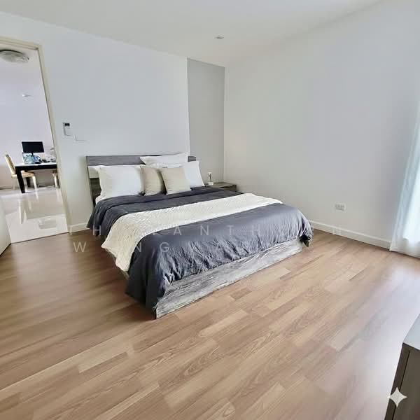 The Clover Thonglor Residence, Bangkok, Soi Sukhumvit 55, Khlong Tan Nua, Watthana, Bangkok, 2 Bedrooms, 71 sqm, Condo For Rent, by Thananthorn Wongvarnkaseam, 500154638 - DDproperty.com