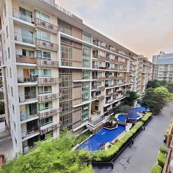 The Clover Thonglor Residence, Bangkok, Soi Sukhumvit 55, Khlong Tan Nua, Watthana, Bangkok, 2 Bedrooms, 71 sqm, Condo For Rent, by Thananthorn Wongvarnkaseam, 500154638 - DDproperty.com