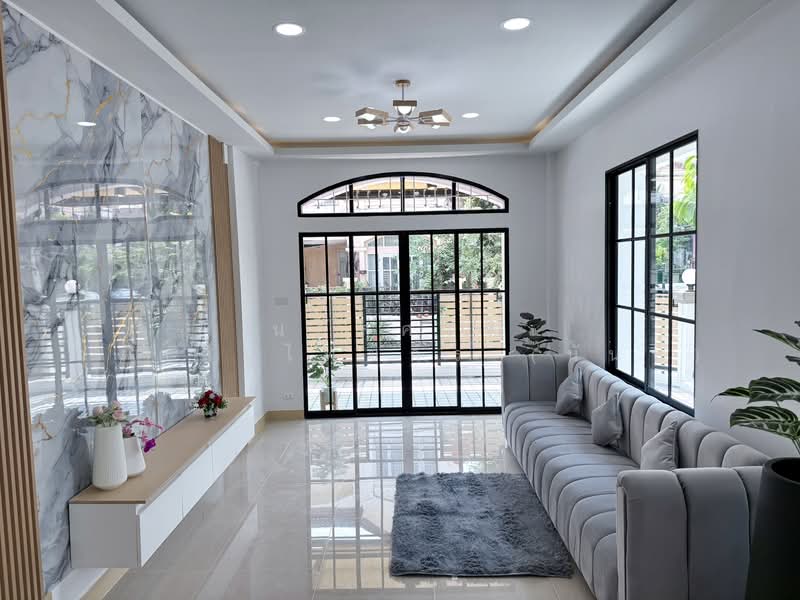 ม.มาริสา สุเหร่าคลองหนึ่ง5 ซอยมาริสา 6 แขวงบางชัน คลองสามวา, Bangkok, สุเหร่าคลองหนึ่ง5, Bang Chun, Khlong Sam Wa, Bangkok, 4 Bedrooms, 120 sqm, Townhouse For Sale, by นภัสศรณ์ วงศ์สินไทยกร (นันท์), 500154641 - DDproperty.com