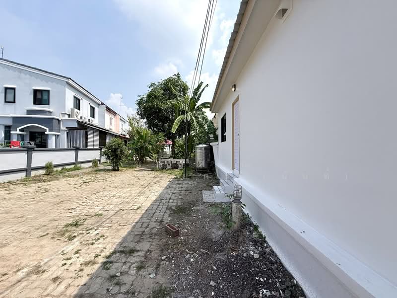 ม.มาริสา สุเหร่าคลองหนึ่ง5 ซอยมาริสา 6 แขวงบางชัน คลองสามวา, Bangkok, สุเหร่าคลองหนึ่ง5, Bang Chun, Khlong Sam Wa, Bangkok, 4 Bedrooms, 120 sqm, Townhouse For Sale, by นภัสศรณ์ วงศ์สินไทยกร (นันท์), 500154641 - DDproperty.com