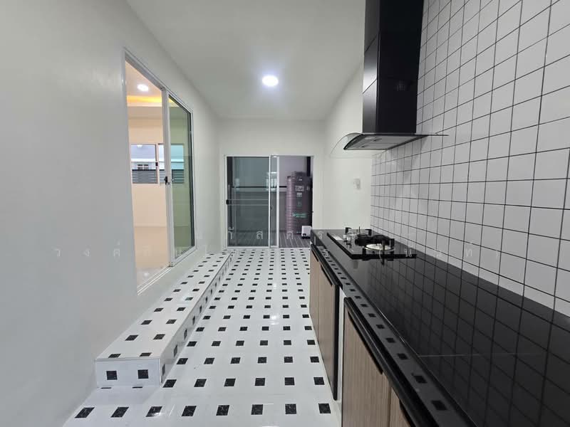 Baan Burirom Rangsit – Klong 4 : บ้านบุรีรมย์ รังสิต – คลอง 4, ปทุมธานี, 59 หมู่ 6, ลาดสวาย, ลำลูกกา, ปทุมธานี, 120 ตร.ม., บ้านเดี่ยว ขาย, โดย นภัสศรณ์ วงศ์สินไทยกร (นันท์), 500154649 - DDproperty.com