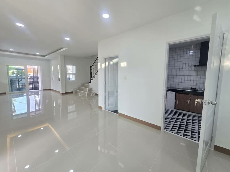 S Ville Rangsit-Lamlukka Klong 4, Pathum Thani, Sawai Pracharat Road (Lam Luk Ka, Khlong 4), Lat Sawai, Lam Luk Ka, Pathum Thani, 3 Bedrooms, 160 sqm, Single Detached House For Sale, by นภัสศรณ์ วงศ์สินไทยกร (นันท์), 500154653 - DDproperty.com