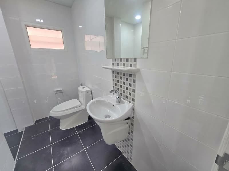 S Ville Rangsit-Lamlukka Klong 4 : เอสวิลล์ รังสิต-ลำลูกกา คลอง 4, ปทุมธานี, ถ.ไสวประชาราษฎร์ (ลำลูกกา คลอง 4), ลาดสวาย, ลำลูกกา, ปทุมธานี, 160 ตร.ม., บ้านเดี่ยว ขาย, โดย นภัสศรณ์ วงศ์สินไทยกร (นันท์), 500154653 - DDproperty.com