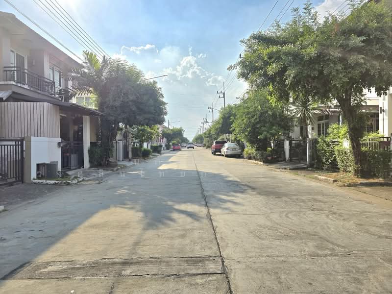 S Ville Rangsit-Lamlukka Klong 4 : เอสวิลล์ รังสิต-ลำลูกกา คลอง 4, ปทุมธานี, ถ.ไสวประชาราษฎร์ (ลำลูกกา คลอง 4), ลาดสวาย, ลำลูกกา, ปทุมธานี, 160 ตร.ม., บ้านเดี่ยว ขาย, โดย นภัสศรณ์ วงศ์สินไทยกร (นันท์), 500154653 - DDproperty.com