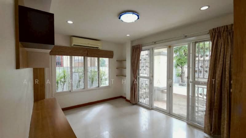 The Royal Thai Army Welfare Housing Chaengwattana 34, Nonthaburi, Pak Kret, Pak Kret, Nonthaburi, 3 Bedrooms, 222 sqm, Single Detached House For Sale, by Araya Intharapipat, 500154662 - DDproperty.com