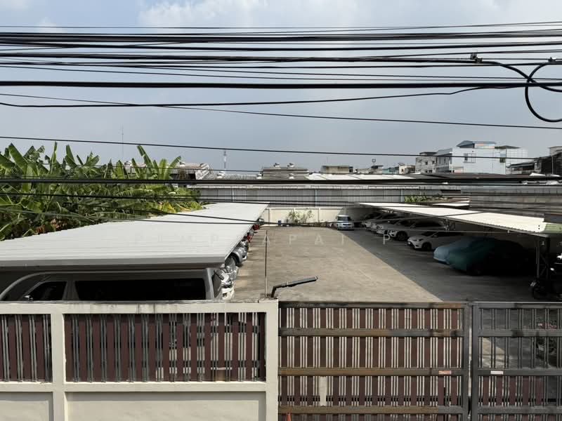 ทาวน์เฮ้าส์ จรัญสนิทวงศ์13, Bangkok, Bang Waek, Phasi Charoen, Bangkok, 4 Bedrooms, 230 sqm, Townhouse For Sale, by Pimprapai P., 500154667 - DDproperty.com