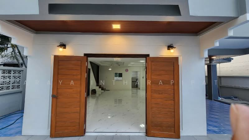 ขาย - นครปฐม, นครปฐม