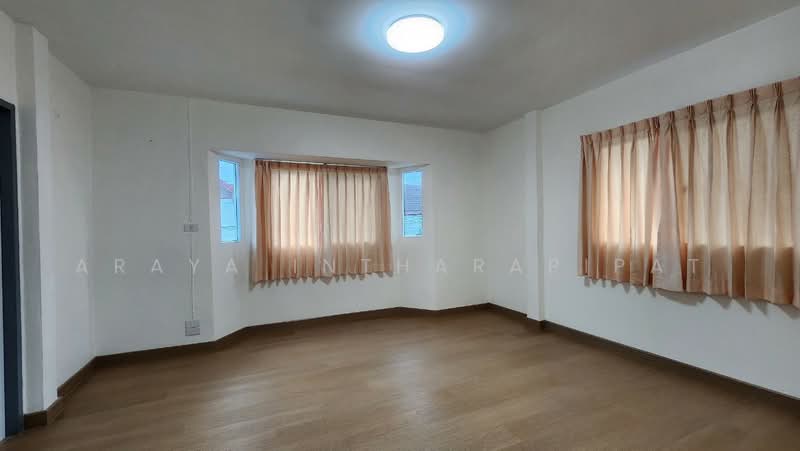 Montonthip, Nakhon Pathom, Krathum Lom, Sam Phran, Nakhon Pathom, 4 Bedrooms, 160 sqm, Single Detached House For Sale, by Araya Intharapipat, 500154669 - DDproperty.com