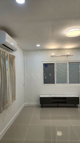 ขาย - นครปฐม, นครปฐม