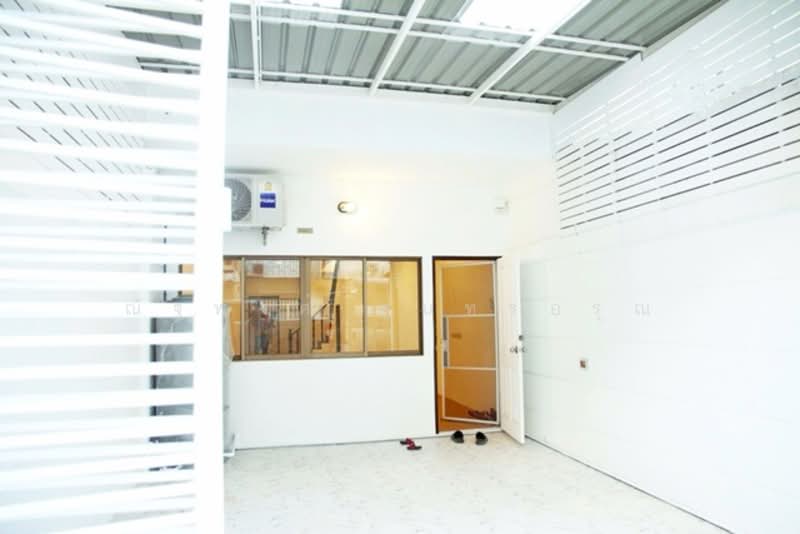 ไม่พบโครงการ, กรุงเทพ, ลาดพร้าว 107-111, คลองจั่น, บางกะปิ, กรุงเทพ, 220 ตร.ม., ทาวน์เฮ้าส์ ให้เช่า, โดย ณัฐพงศ์ สุนทรอรุณ, 500154707 - DDproperty.com