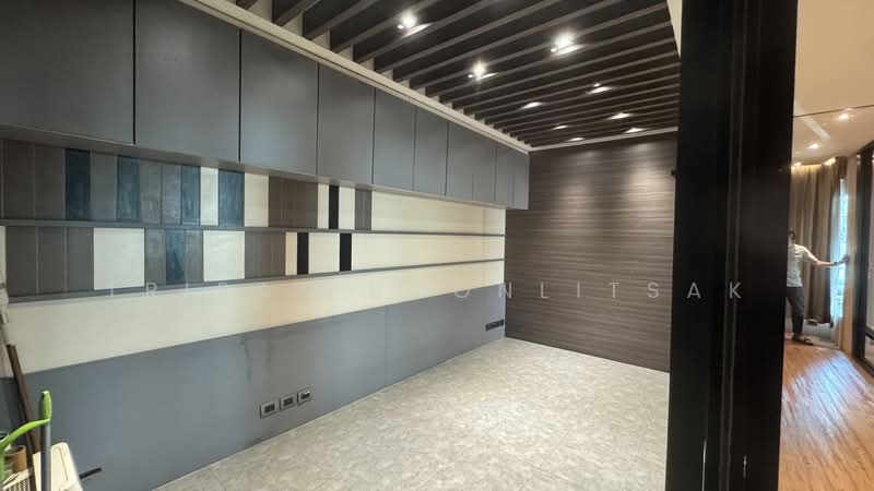 ขาย - Kanchanalux Thepsirin : หมู่บ้านกาญจนาลักษณ์ เทพศิรินทร์, นนทบุรี