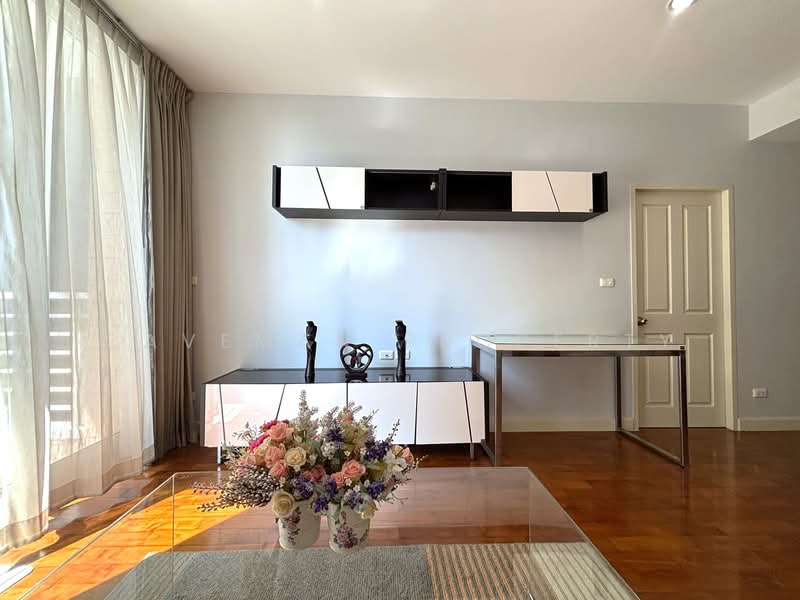 Siri Residence, Bangkok, 21 Soi Sukhumvit 24, Khong Tan, Khlong Toei, Bangkok, 2 Bedrooms, 95 sqm, Condo For Rent, by caveman property, 500154727 - DDproperty.com