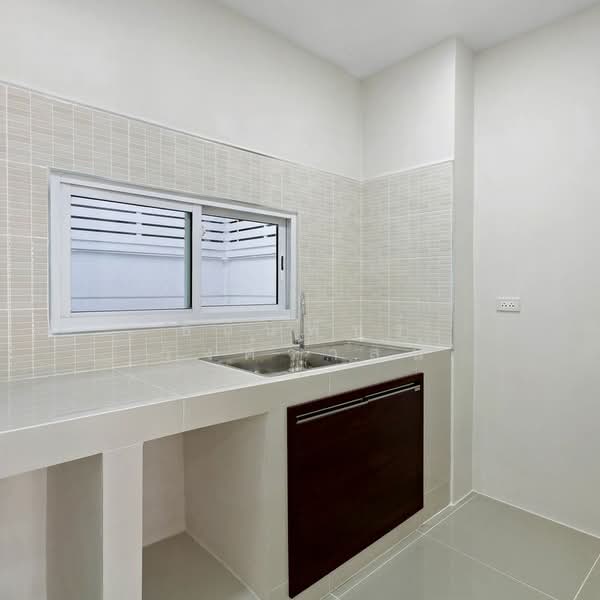 Town Plus Kaset - Nawamin : ทาวน์พลัส เกษตร - นวมินทร์, กรุงเทพ, ถนนคลองลำเจียก, นวลจันทร์, บึงกุ่ม, กรุงเทพ, 180 ตร.ม., ทาวน์เฮ้าส์ ขาย, โดย ธนันพัชร์ วงศ์วาสน์, 500154756 - DDproperty.com