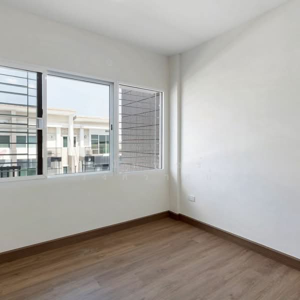 Town Plus Kaset - Nawamin, Bangkok, Klong Lamcheak Road, Nuan Chan, Bueng Kum, Bangkok, 3 Bedrooms, 180 sqm, Townhouse For Sale, by ธนันพัชร์ วงศ์วาสน์, 500154756 - DDproperty.com