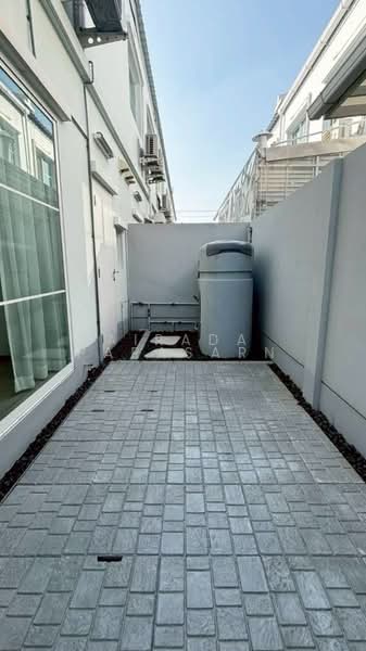 Indy Bangna-Ramkhamhaeng 2, Bangkok, Soi 7, Dok Mai, Prawet, Bangkok, 3 Bedrooms, 122 sqm, Townhouse For Rent, by Airada Parasarn, 500154789 - DDproperty.com