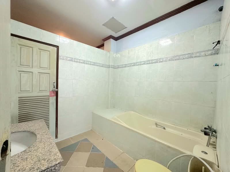 บ้านเดี่ยวพร้อมโกดังคลองสามวา กรุงเทพมหานคร, Bangkok, Sam Wa Tawan Ok, Khlong Sam Wa, Bangkok, Studio, 150 sqm, Single Detached House For Sale, by The Best Property ยะ, 500154800 - DDproperty.com