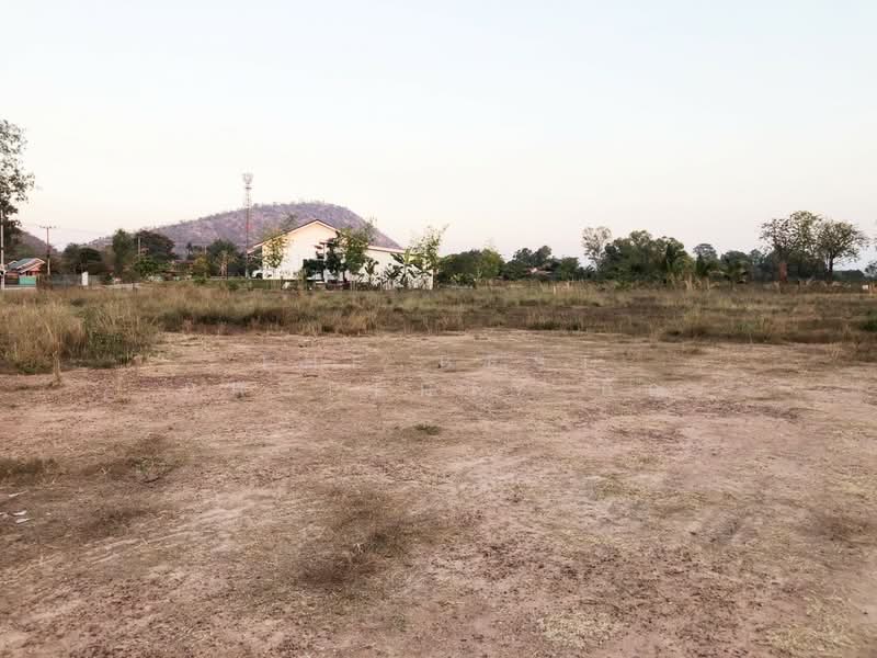 ที่ดินเขาท่าพระ ชัยนาท, Chai Nat, Khao Tha Phra, Muang Chai Nat, Chai Nat, , 5,600 sqm, Land For Sale, by The Best Property อัญ, 500154836 - DDproperty.com