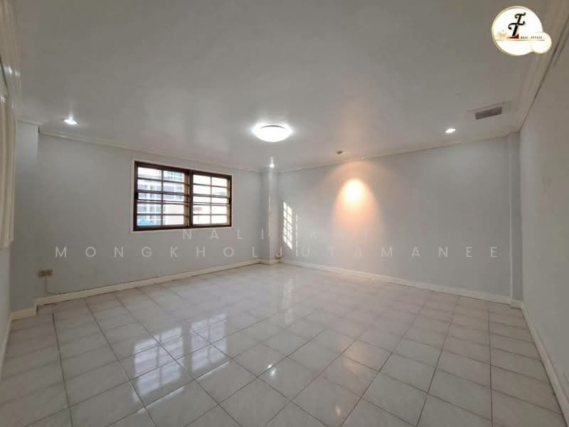 District Sukhumvit 50, Bangkok, Suan Luang, Suan Luang, Bangkok, , 730 sqm, Office Space For Rent, by Nalinrat Mongkholjutamanee, 500154844 - DDproperty.com