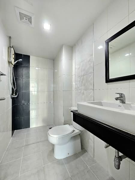 The Light Condo Bangsaen (A & B) : เดอะ ไลท์ คอนโด บางแสน, ชลบุรี, ถนนมาบมะยม, แสนสุข, เมืองชลบุรี, ชลบุรี, 33 ตร.ม., คอนโด ขาย, โดย The Best Property ปู, 500154846 - DDproperty.com