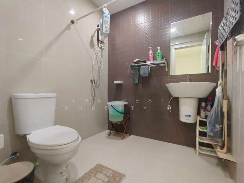 Pruksa Ville 77 Phutthamonthon Sai 4, Nakhon Pathom, Phutthamonthon Sai 4 Road, Krathum Lom, Sam Phran, Nakhon Pathom, 3 Bedrooms, 100 sqm, Townhouse For Sale, by The Best Property นุต, 500154847 - DDproperty.com