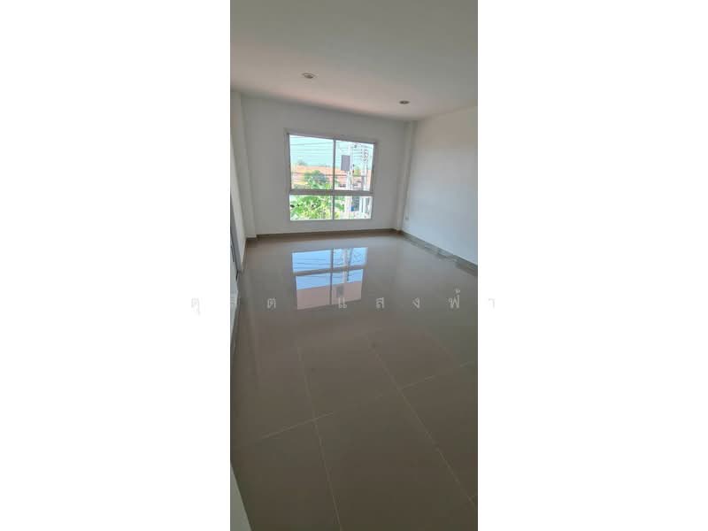 ให้เช่าทาวน์โฮมขนาดใหญ่ จดทะเบียนบริษัทได้ ม.ณพณภา คลองตำหรุ ชลบุรี, Chon Buri (Pattaya), Khlong Tamru, Muang Chon Buri, Chon Buri (Pattaya), 3 Bedrooms, 180 sqm, Townhouse For Rent, by Dusit Saengfa, 500154855 - DDproperty.com