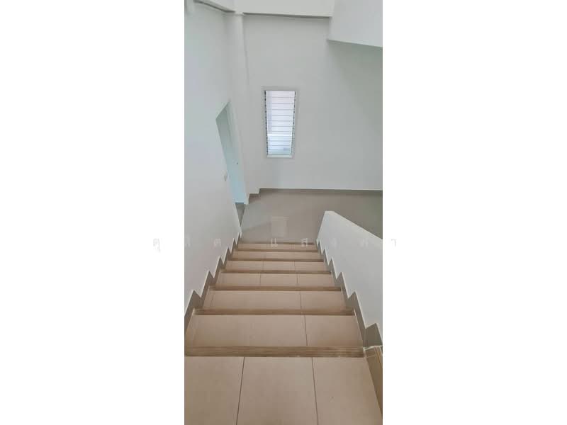 ให้เช่าทาวน์โฮมขนาดใหญ่ จดทะเบียนบริษัทได้ ม.ณพณภา คลองตำหรุ ชลบุรี, Chon Buri (Pattaya), Khlong Tamru, Muang Chon Buri, Chon Buri (Pattaya), 3 Bedrooms, 180 sqm, Townhouse For Rent, by Dusit Saengfa, 500154855 - DDproperty.com