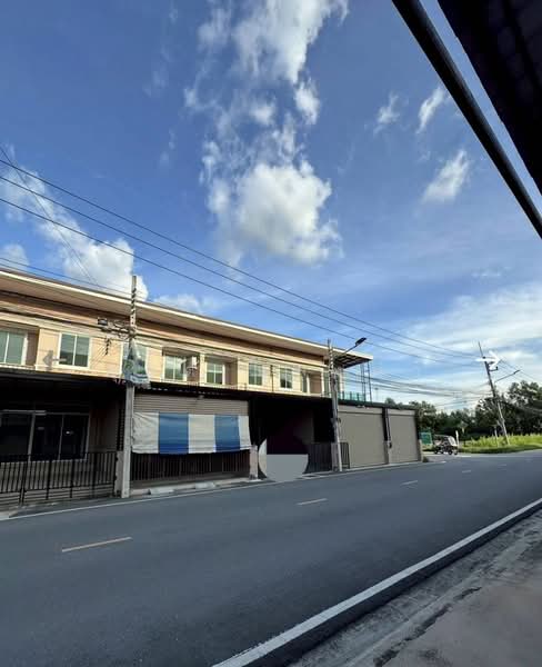 ให้เช่า - ให้เช่าทาวน์โฮมใหญ่ ม.ณพณภา คลองตำหรุ ชลบุรี, ชลบุรี